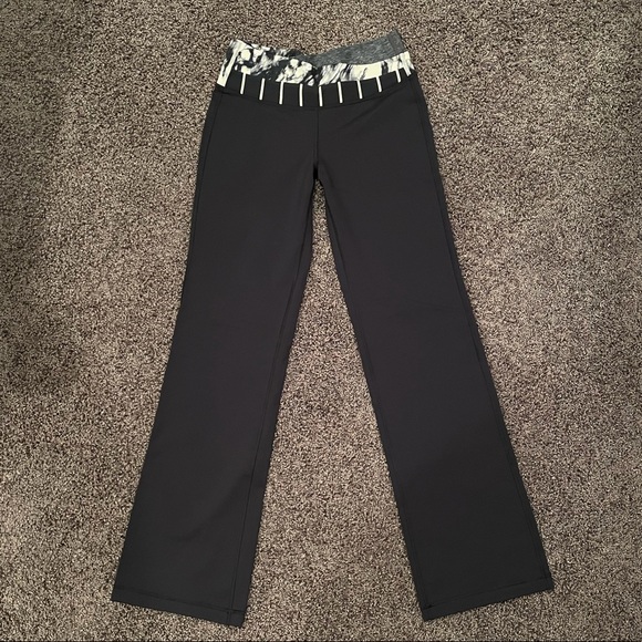 Lululemon Astro Yoga Pant *Full-on Luon, 6 Regular - Picture 3 of 11